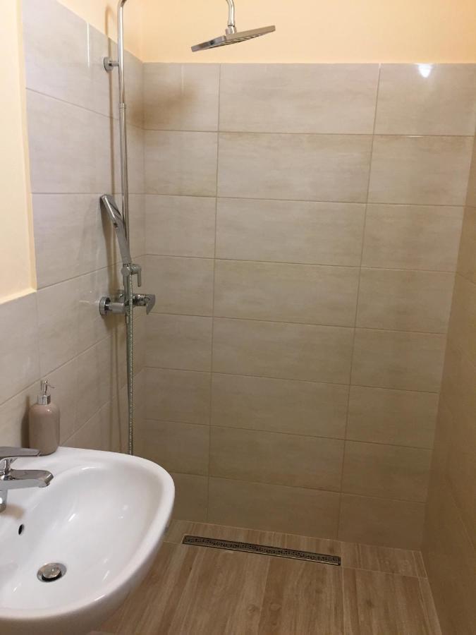 Timeout Minihostel Όλομουτς Εξωτερικό φωτογραφία