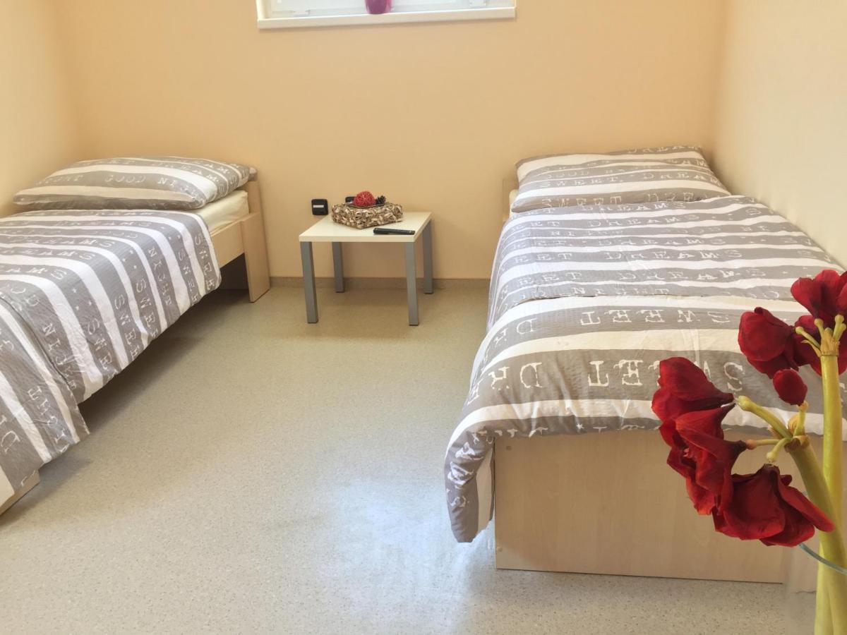 Timeout Minihostel Όλομουτς Εξωτερικό φωτογραφία